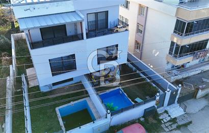 İzmir Torbalı Ayrancılar Satılık 4+1 Müstakil Havuzlu Villa