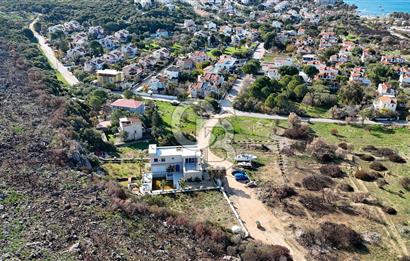 İzmir Çeşme Ildır Satılık 4+1 Müstakil Havuzlu Köşk