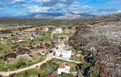 İzmir Çeşme Ildır Satılık 4+1 Müstakil Havuzlu Köşk