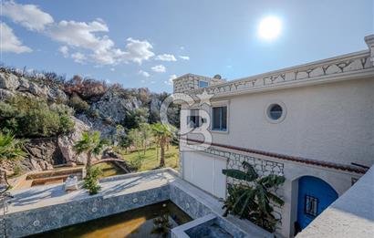 İzmir Çeşme Ildır Satılık 4+1 Müstakil Havuzlu Köşk