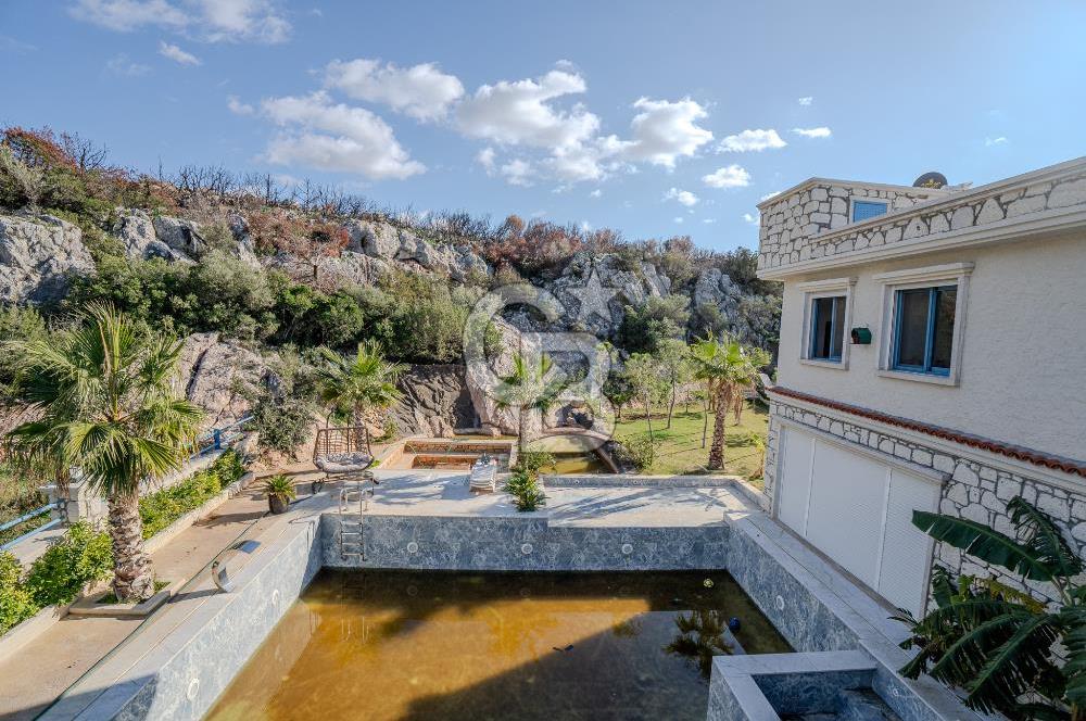 İzmir Çeşme Ildır Satılık 4+1 Müstakil Havuzlu Köşk