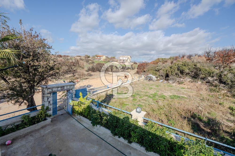 İzmir Çeşme Ildır Satılık 4+1 Müstakil Havuzlu Köşk