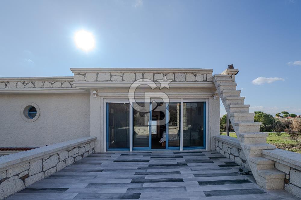 İzmir Çeşme Ildır Satılık 4+1 Müstakil Havuzlu Köşk