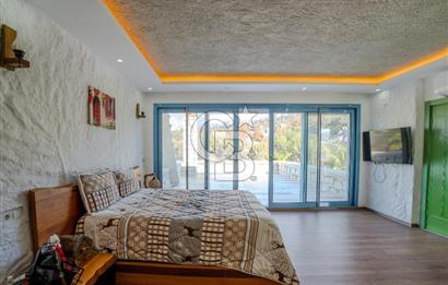 İzmir Çeşme Ildır Satılık 4+1 Müstakil Havuzlu Köşk