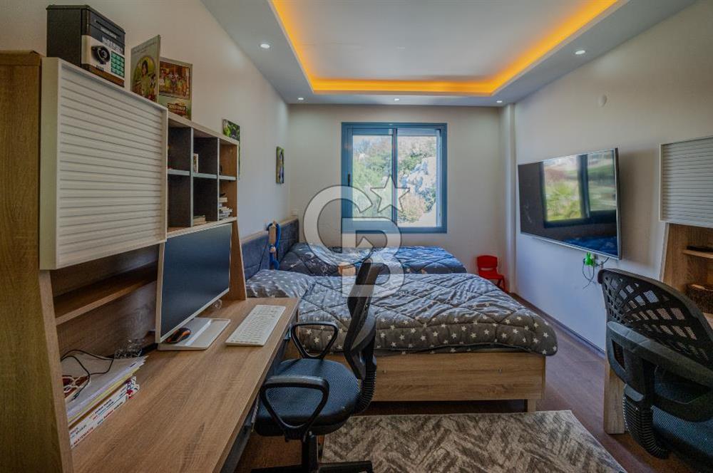 İzmir Çeşme Ildır Satılık 4+1 Müstakil Havuzlu Köşk