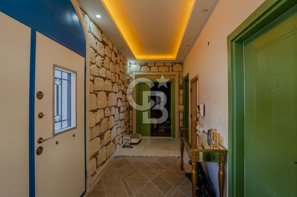 İzmir Çeşme Ildır Satılık 4+1 Müstakil Havuzlu Köşk