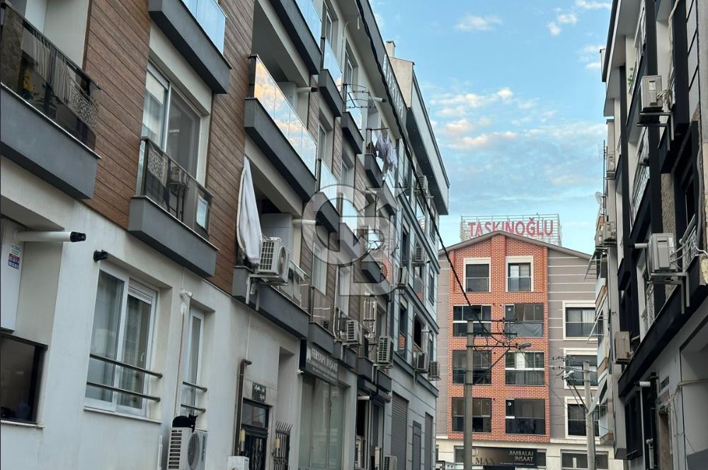 KARŞIYAKA ŞEMİKLER ARAKAT KAPALI OTOPARKLI 2+1 KİRALIK DAİRE