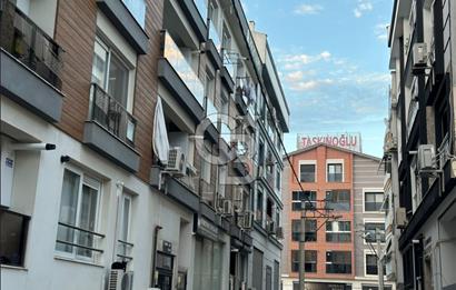 KARŞIYAKA ŞEMİKLER ARAKAT KAPALI OTOPARKLI 2+1 KİRALIK DAİRE