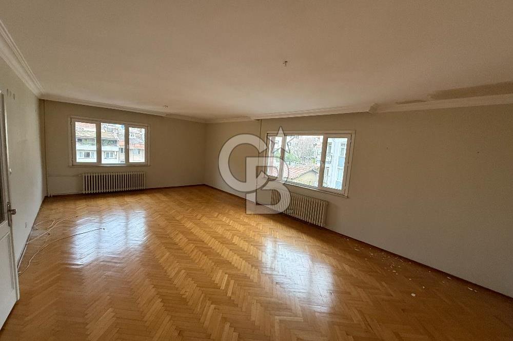 BEŞİKTAŞ,GAYRETTEPE, ŞENOL SOKAK'TA 3+1 120 M2 BALKONLU DAİRE