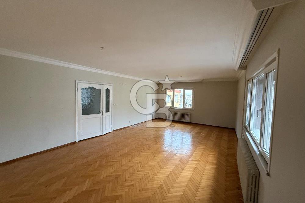 BEŞİKTAŞ,GAYRETTEPE, ŞENOL SOKAK'TA 3+1 120 M2 BALKONLU DAİRE