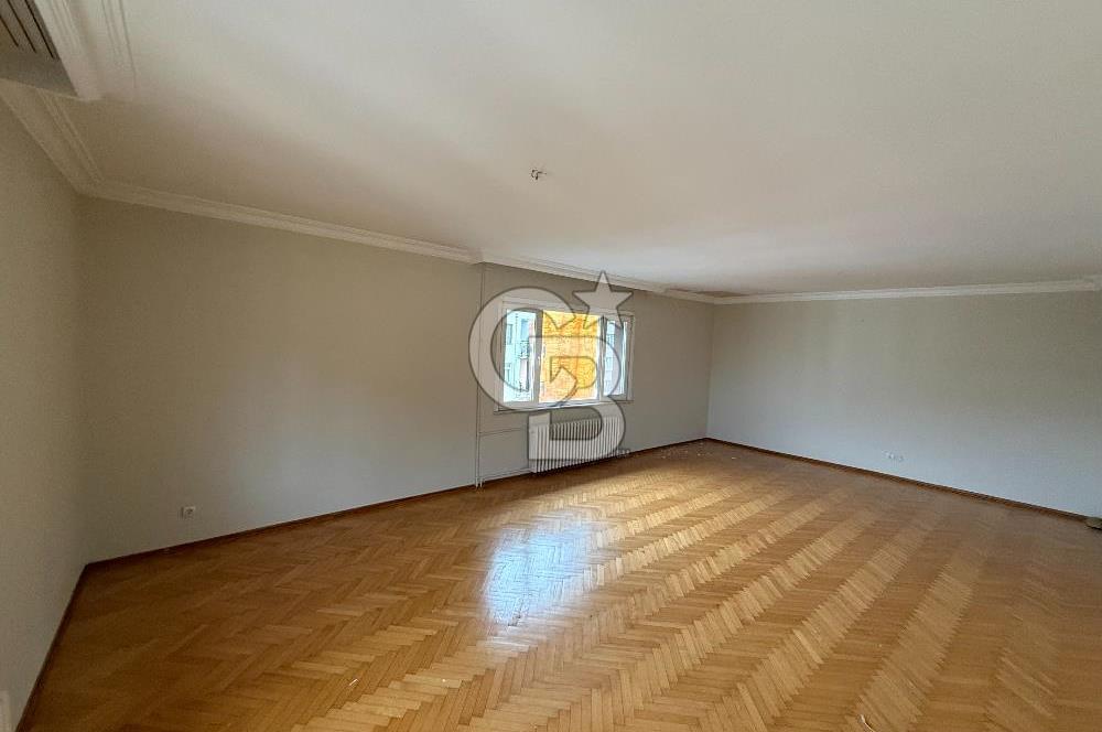 BEŞİKTAŞ,GAYRETTEPE, ŞENOL SOKAK'TA 3+1 120 M2 BALKONLU DAİRE