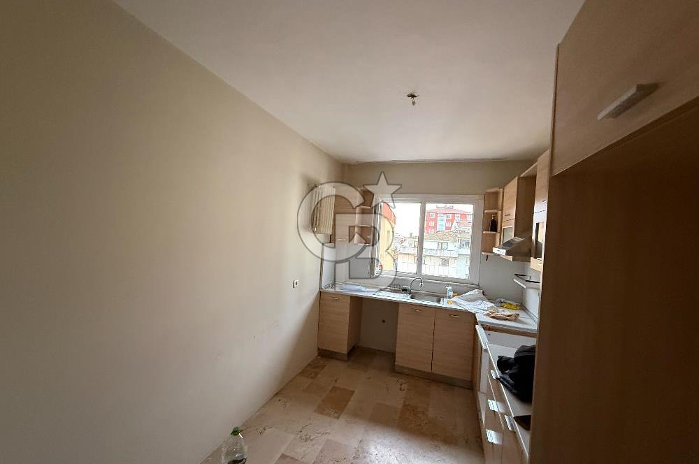 BEŞİKTAŞ,GAYRETTEPE, ŞENOL SOKAK'TA 3+1 120 M2 BALKONLU DAİRE