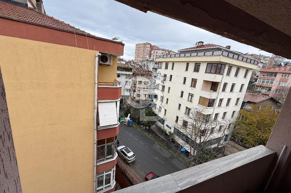 BEŞİKTAŞ,GAYRETTEPE, ŞENOL SOKAK'TA 3+1 120 M2 BALKONLU DAİRE