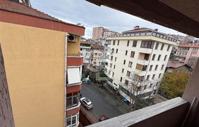 BEŞİKTAŞ,GAYRETTEPE, ŞENOL SOKAK'TA 3+1 120 M2 BALKONLU DAİRE