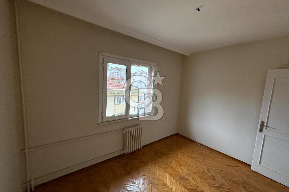 BEŞİKTAŞ,GAYRETTEPE, ŞENOL SOKAK'TA 3+1 120 M2 BALKONLU DAİRE