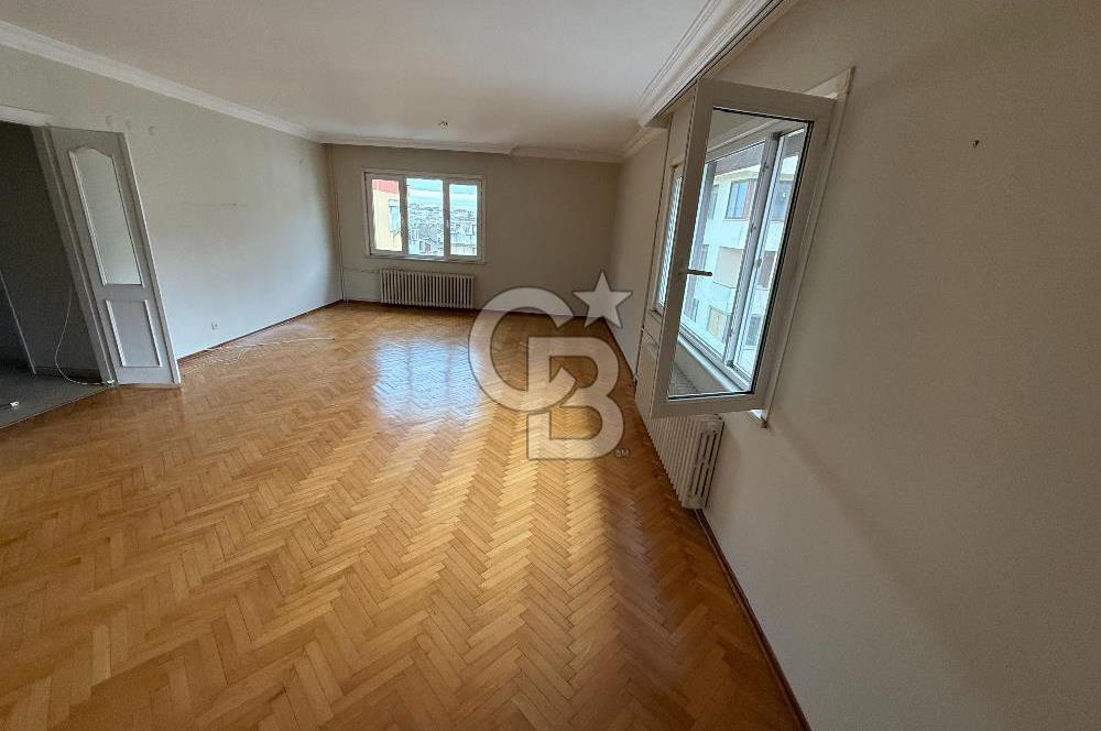 BEŞİKTAŞ,GAYRETTEPE, ŞENOL SOKAK'TA 3+1 120 M2 BALKONLU DAİRE