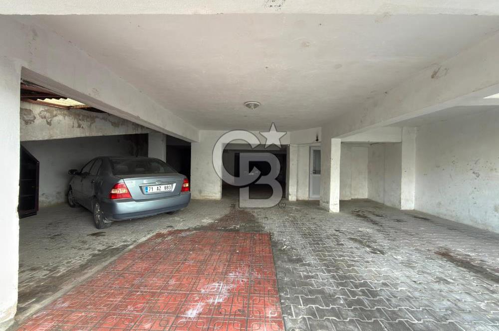 İMAM ALİM SULTAN CD. YAKINI CEPHELERİ AÇIK BAĞIMSIZ FIRSAT 2+1!!