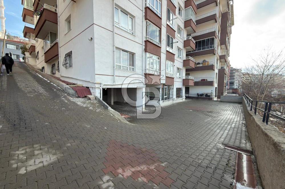 İMAM ALİM SULTAN CD. YAKINI CEPHELERİ AÇIK BAĞIMSIZ FIRSAT 2+1!!