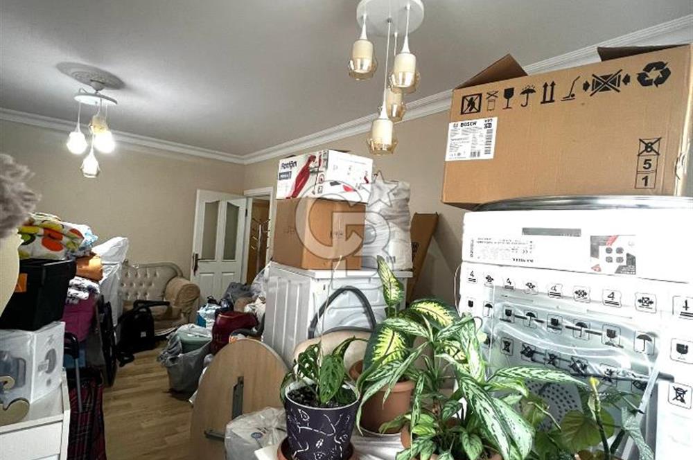 SAMANDIRA SANCAKTEPEDE MERKEZİ LOKASYONDA 3+1 FERAH DAİRE