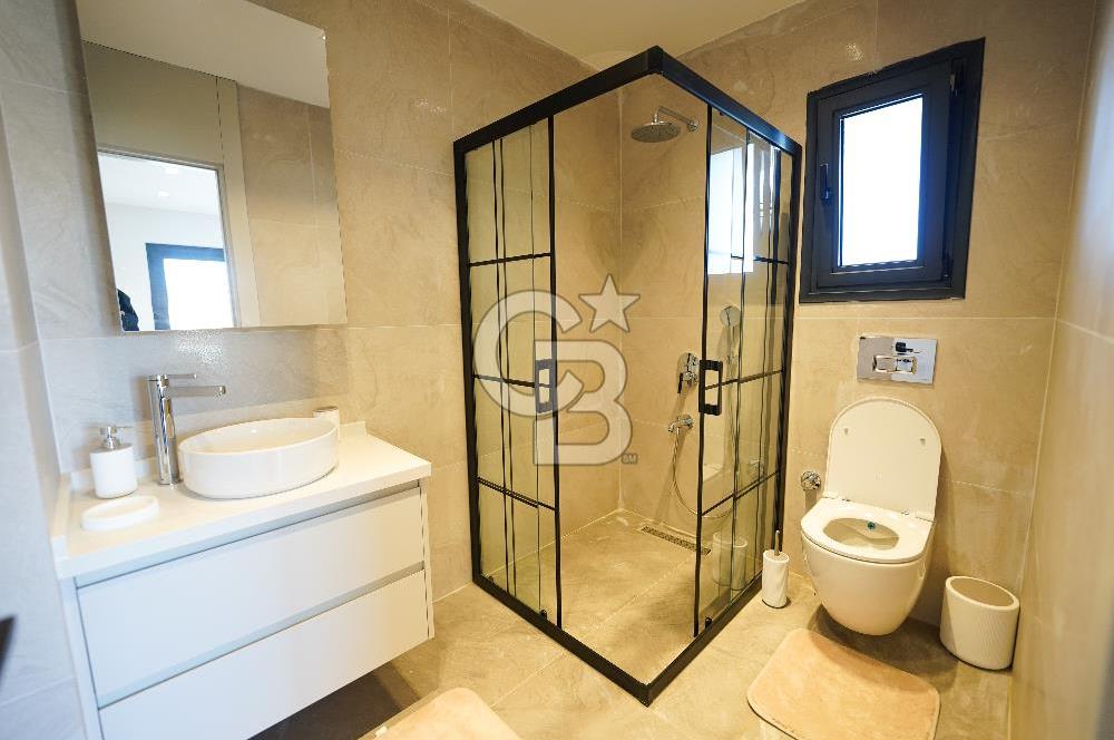 Çeşme Reisdere'de Satılık Sıfır Müstakil Havuzlu 5+1 Villa