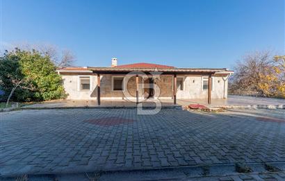 Urla Kekliktepe'de Satılık Panoramik Deniz Manzaralı 5+2 Villa