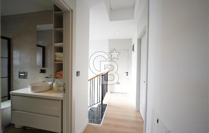 Çeşme Reisdere'de Satılık Sıfır Müstakil Havuzlu 5+1 Villa