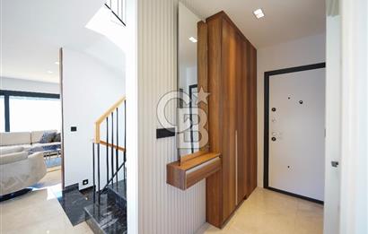 Çeşme Reisdere'de Satılık Sıfır Müstakil Havuzlu 5+1 Villa