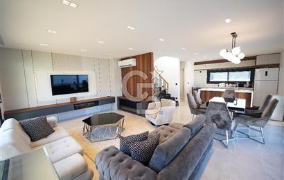 Çeşme Reisdere'de Satılık Sıfır Müstakil Havuzlu 5+1 Villa