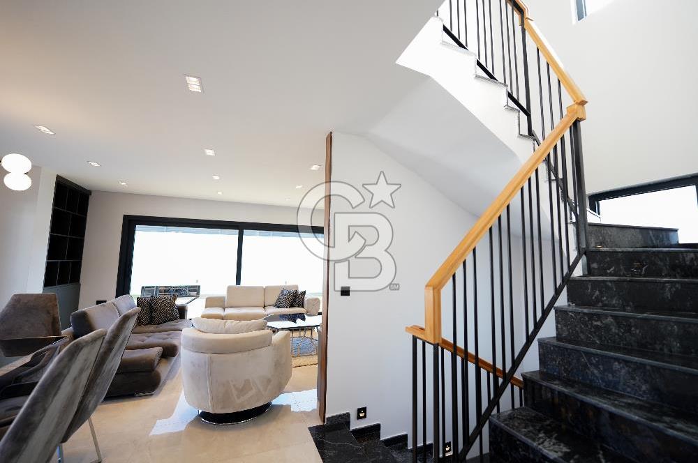 Çeşme Reisdere'de Satılık Sıfır Müstakil Havuzlu 5+1 Villa