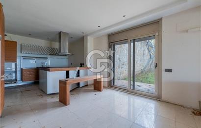 Urla Kekliktepe'de Satılık Panoramik Deniz Manzaralı 5+2 Villa
