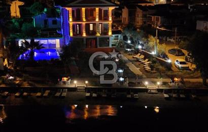 Cunda Adasında Denize Sıfır Butik Otel Özel Plaj, Havuz & Ege