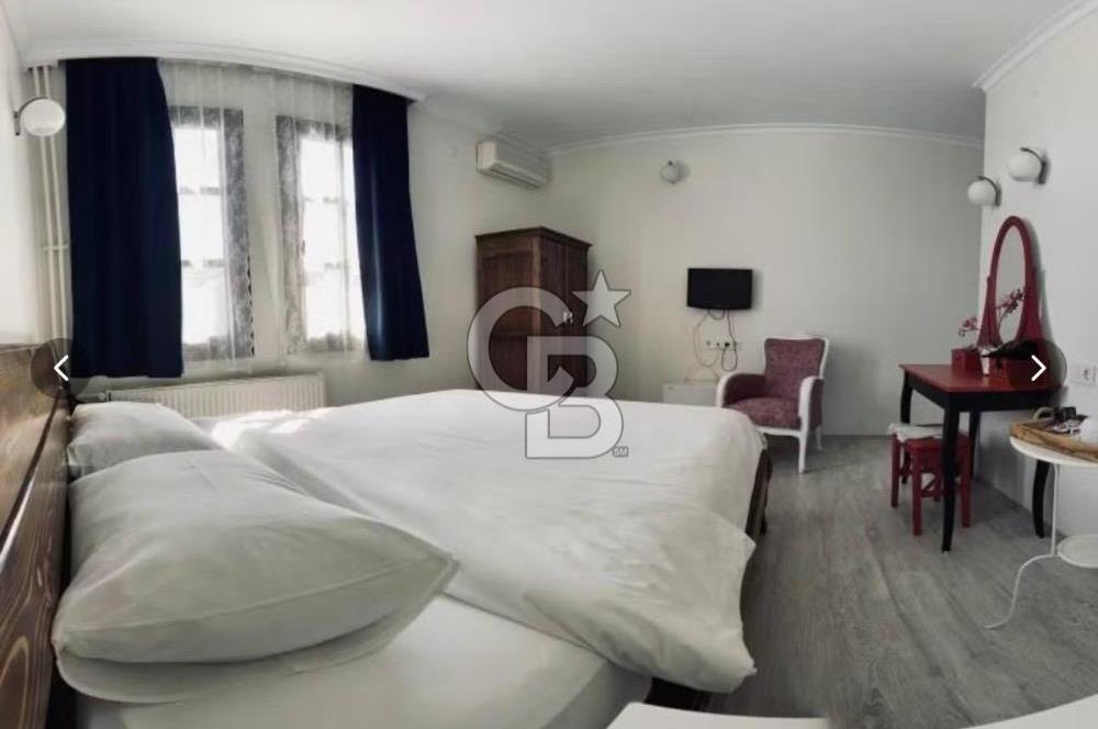Cunda Adasında Denize Sıfır Butik Otel Özel Plaj, Havuz & Ege