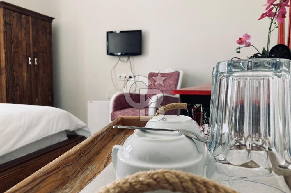 Cunda Adasında Denize Sıfır Butik Otel Özel Plaj, Havuz & Ege