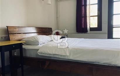 Cunda Adasında Denize Sıfır Butik Otel Özel Plaj, Havuz & Ege