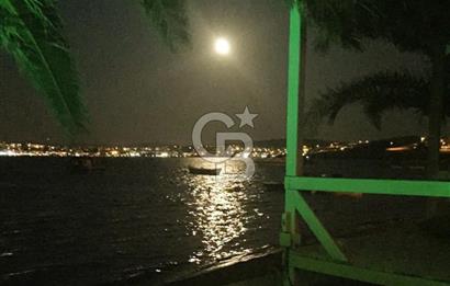 Cunda Adasında Denize Sıfır Butik Otel Özel Plaj, Havuz & Ege