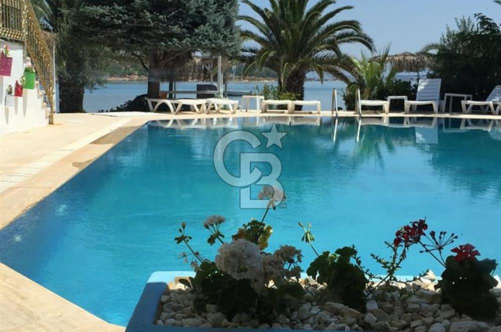 Cunda Adasında Denize Sıfır Butik Otel Özel Plaj, Havuz & Ege