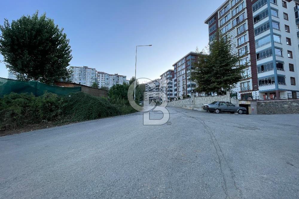 ÇUKURÇAYIR'DA SİTE İÇERİSİNDE 2+1 KİRALIK DAİRE