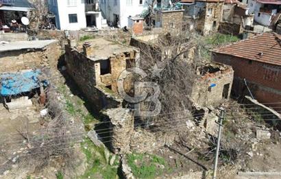 İzmir Bayındır Söğütören Satılık Taş Ev Ve Arsası