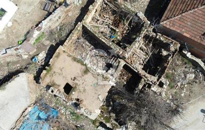 İzmir Bayındır Söğütören Satılık Taş Ev Ve Arsası