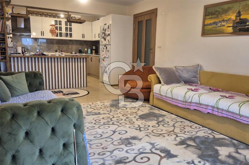 ÇEŞME'DE 500 M2 ALANDA MÜSTAKİL SATILIK TRİPLEKS BAHÇELİ VİLLA