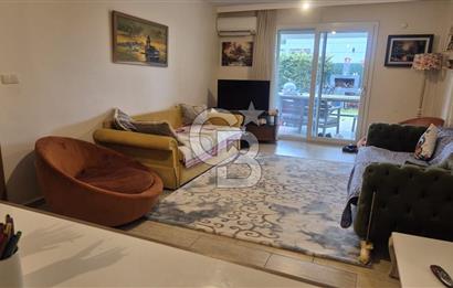 ÇEŞME'DE 500 M2 ALANDA MÜSTAKİL SATILIK TRİPLEKS BAHÇELİ VİLLA