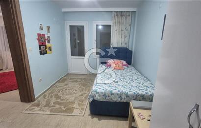 ÇEŞME'DE 500 M2 ALANDA MÜSTAKİL SATILIK TRİPLEKS BAHÇELİ VİLLA