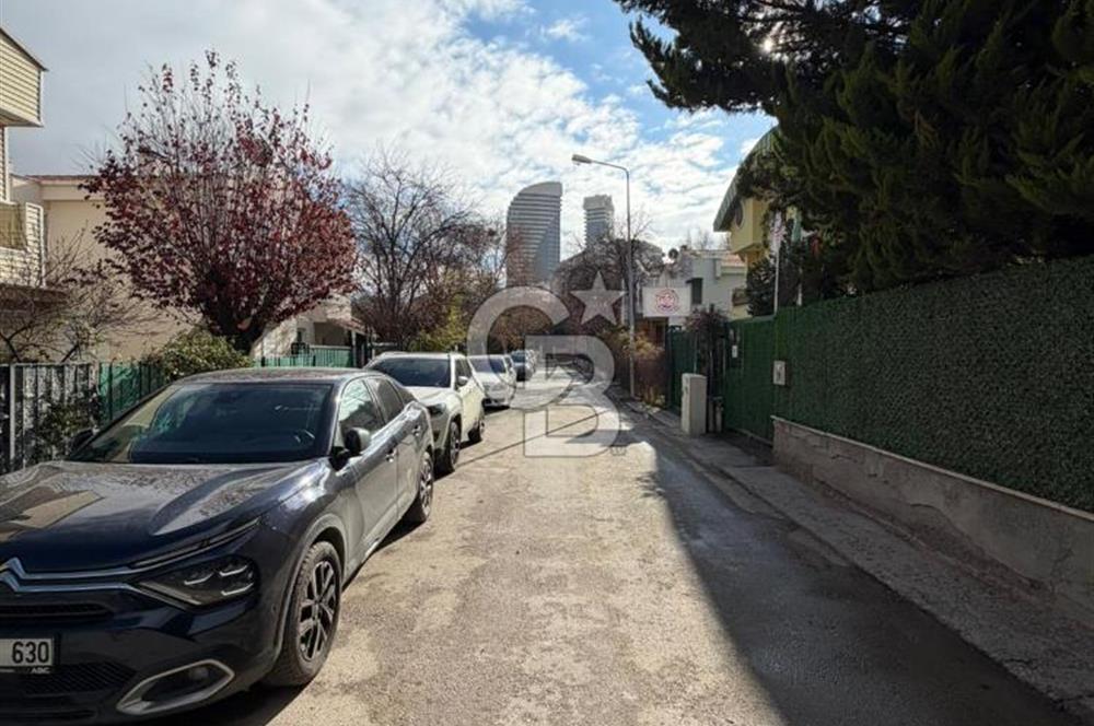 Çankaya İlkbahar Mahallesinde Prestijli Konumda Müstakil Bina