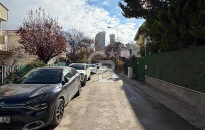 Çankaya İlkbahar Mahallesinde Prestijli Konumda Müstakil Bina
