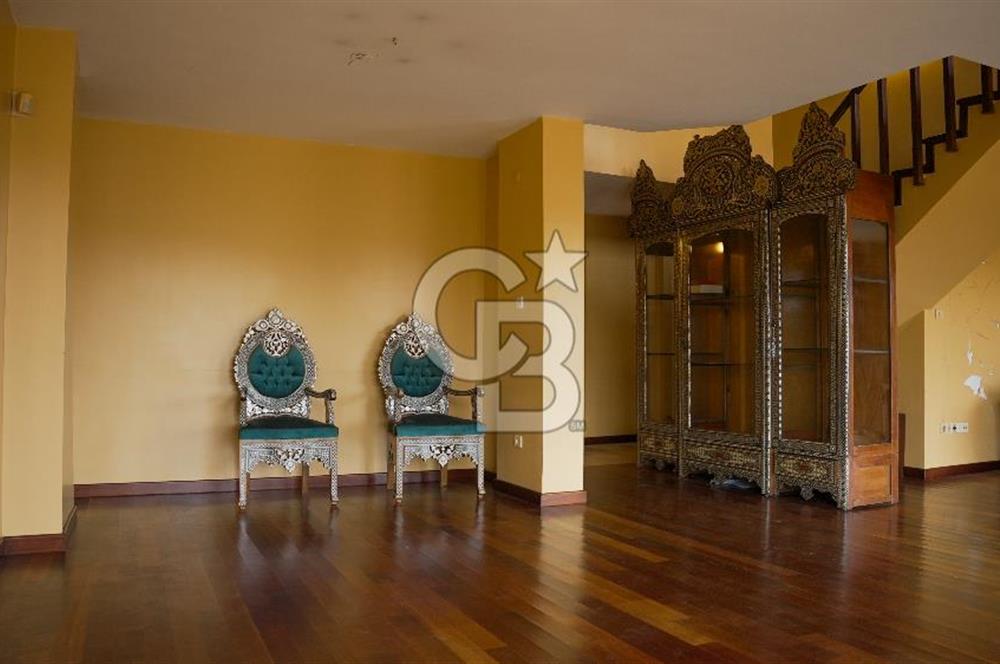 Sarıyer Yeni Dostlar Sitesi Orman Manzaralı Müstakil Villa