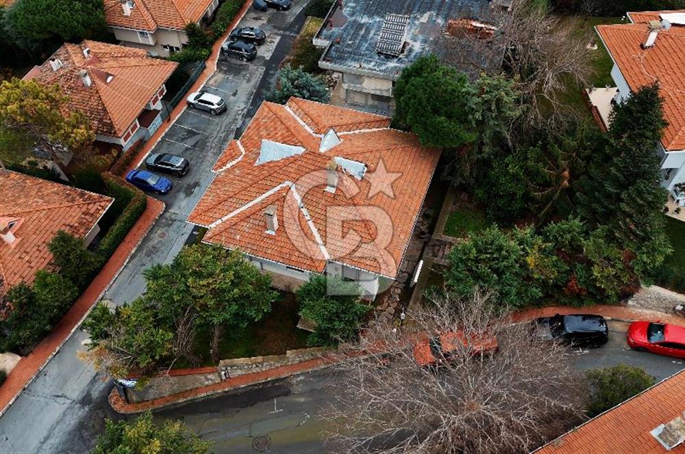 Sarıyer Yeni Dostlar Sitesi Orman Manzaralı Müstakil Villa
