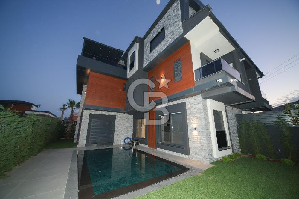 CB KİNG'DEN KUVA-İ MİLLİYE MAH.HAVUZLU 4+1 SATILIK TRİPLEKS