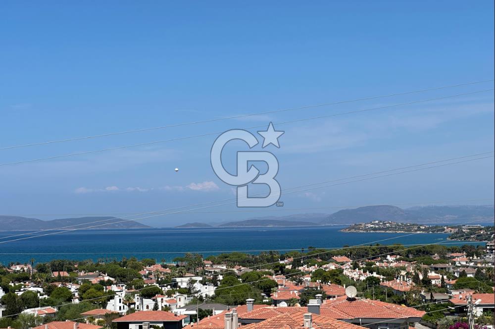 ÇEŞME ALAÇATI DENİZ MANZARALI 6+2 HAVUZLU EŞYALI SATILIK VİLLA