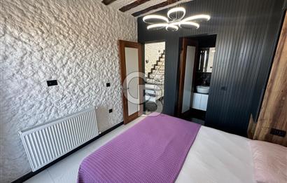 ÇEŞME ALAÇATI DENİZ MANZARALI 6+2 HAVUZLU EŞYALI SATILIK VİLLA