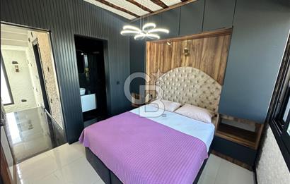 ÇEŞME ALAÇATI DENİZ MANZARALI 6+2 HAVUZLU EŞYALI SATILIK VİLLA